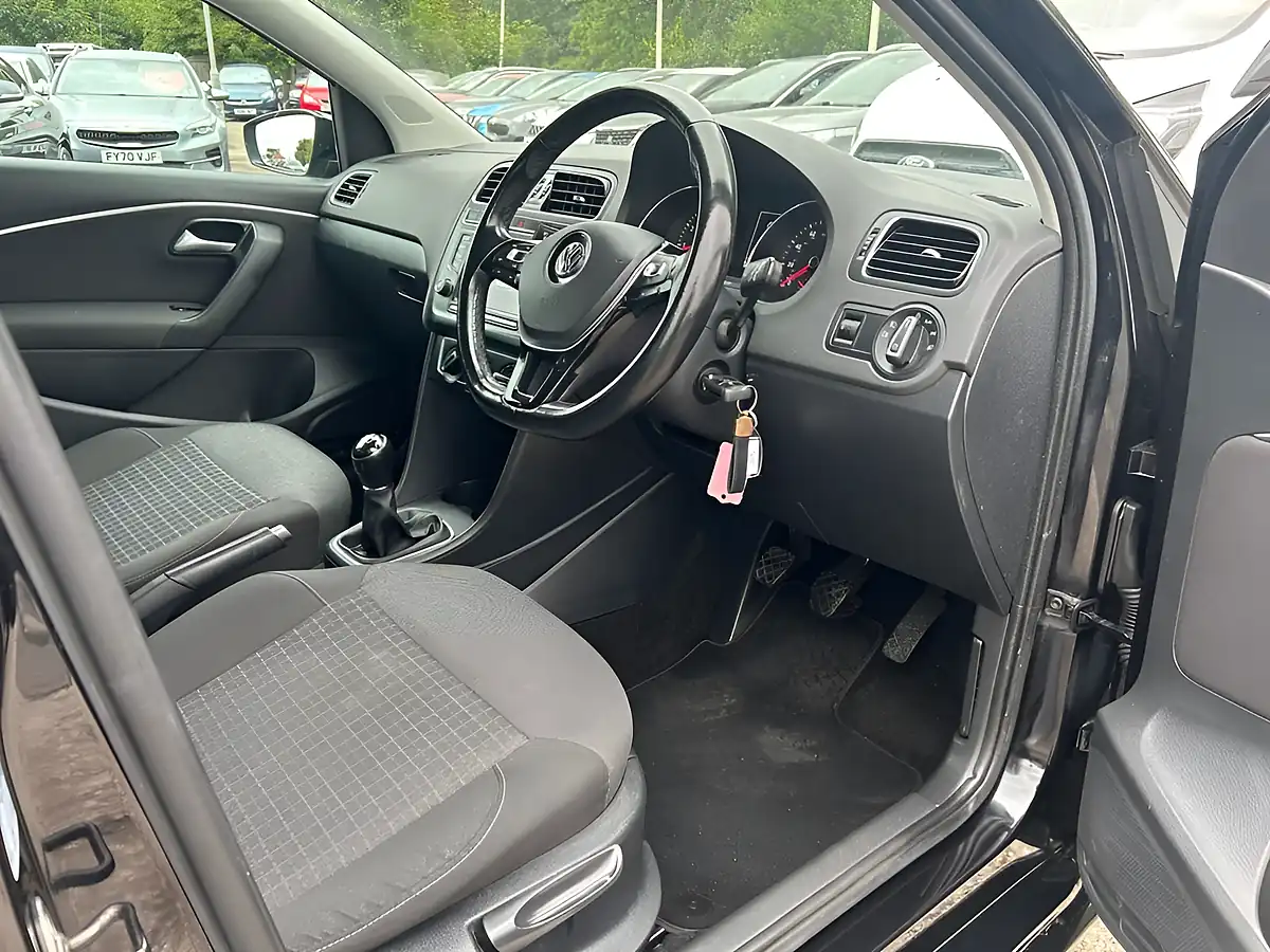 Used 2016 Volkswagen Polo Match Black - Interior and Exterior details 12