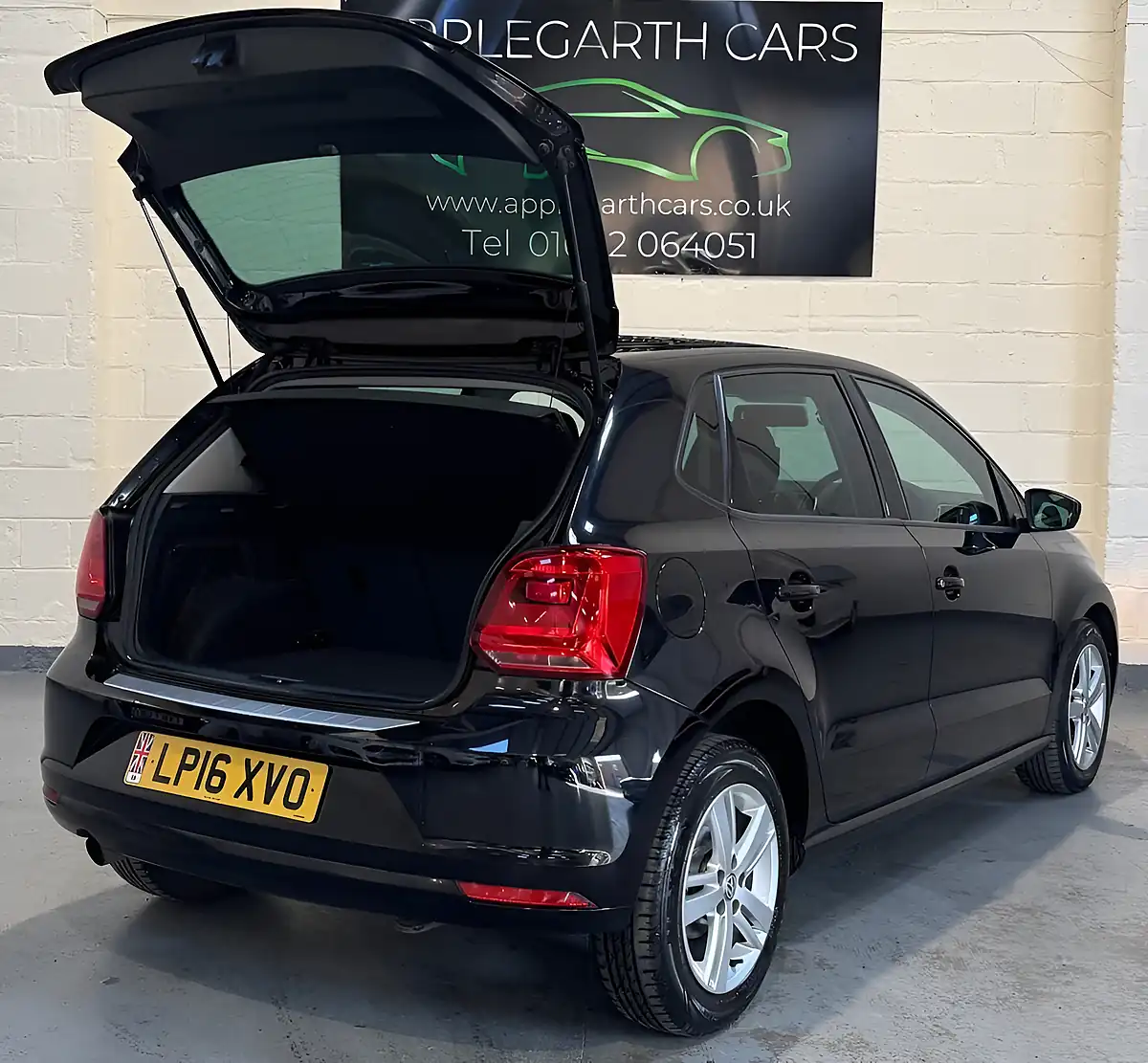 Used 2016 Volkswagen Polo Match Black - Interior and Exterior details 4