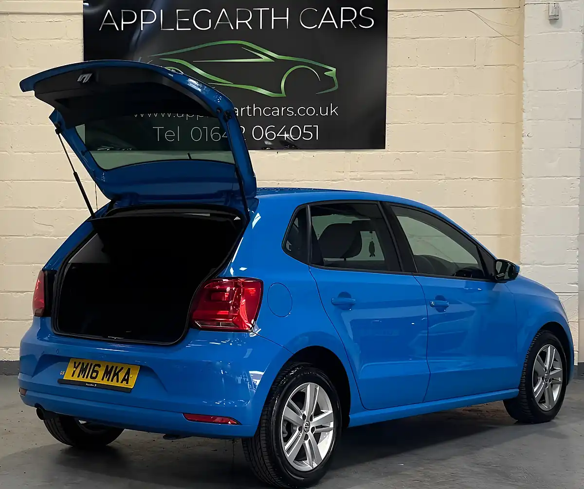 Used 2016 Volkswagen Polo Match Blue - Interior and Exterior details 4