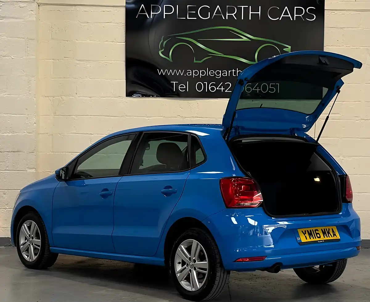 Used 2016 Volkswagen Polo Match Blue - Interior and Exterior details 8