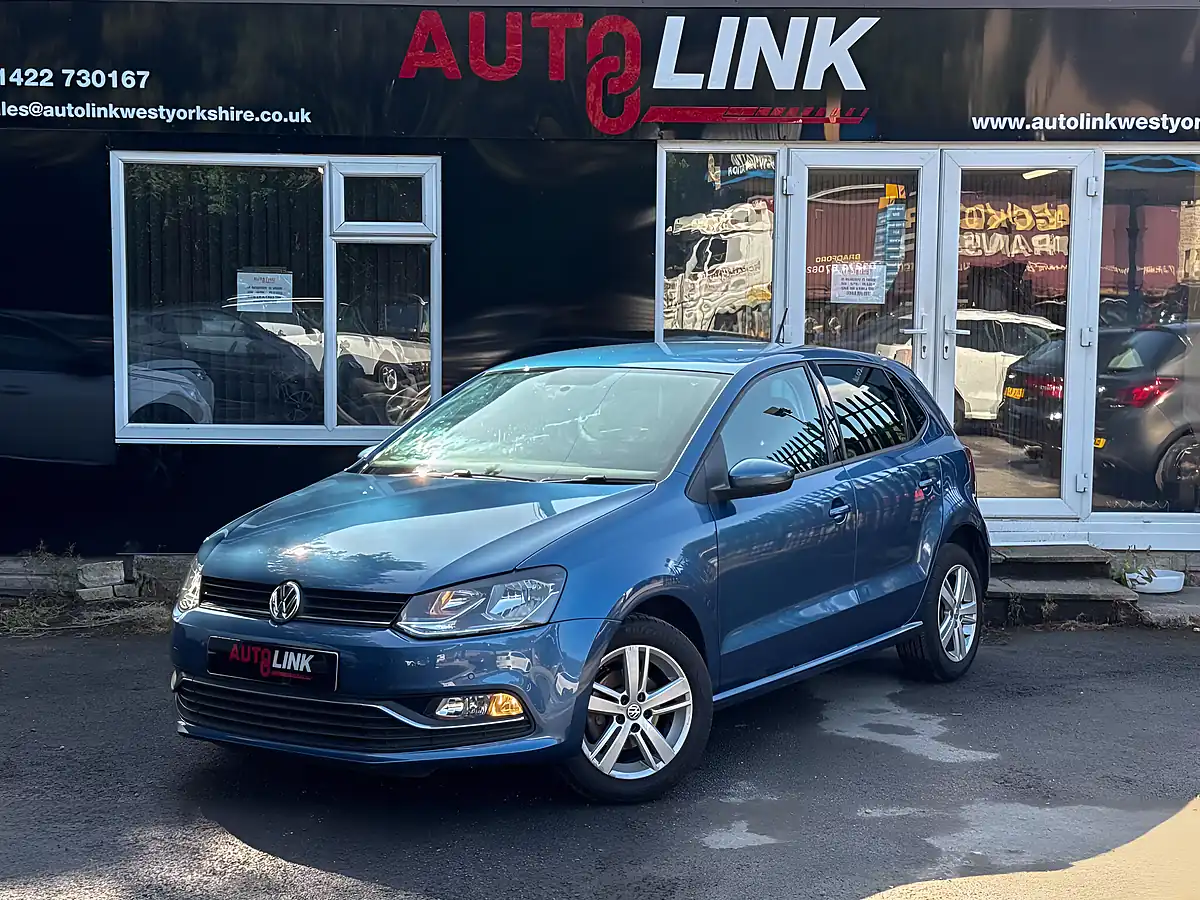 Used 2016 Volkswagen Polo Match Blue - Front View
