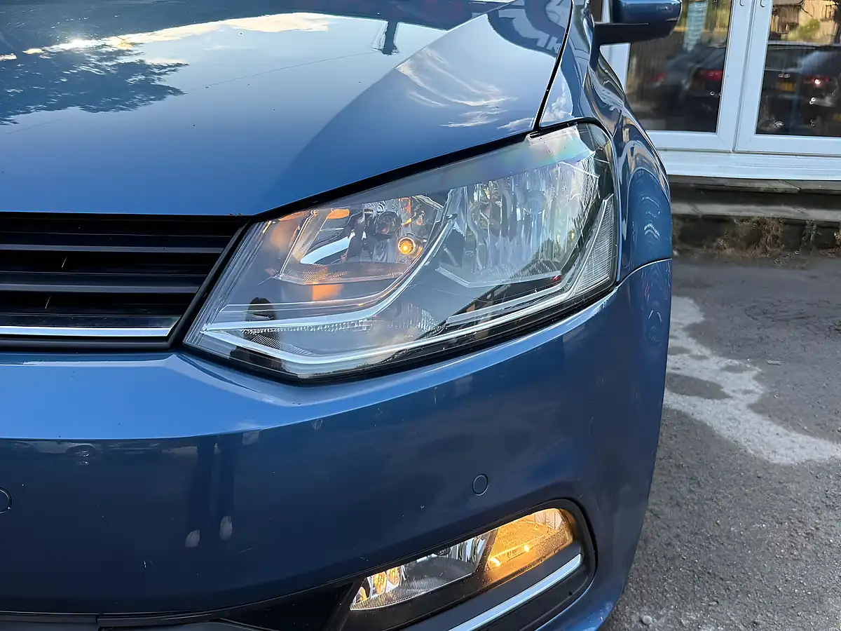 Used 2016 Volkswagen Polo Match Blue - Interior and Exterior details 7