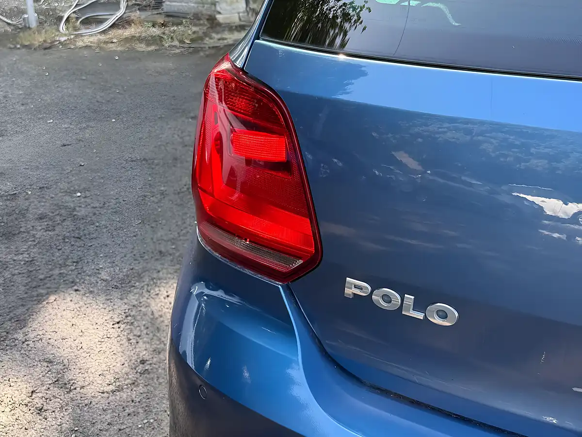 Used 2016 Volkswagen Polo Match Blue - Interior and Exterior details 8