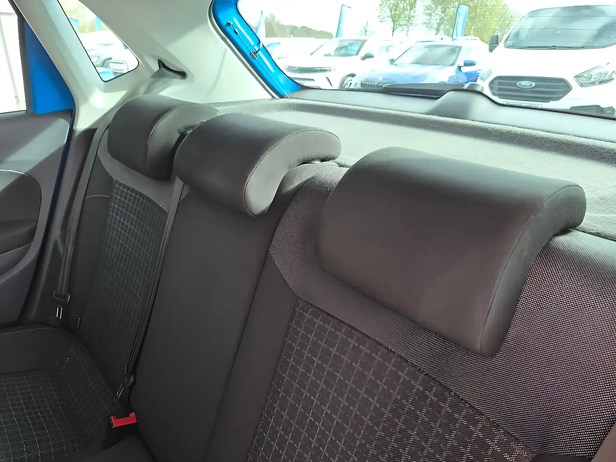 Used 2016 Volkswagen Polo Match Blue - Interior and Exterior details 15