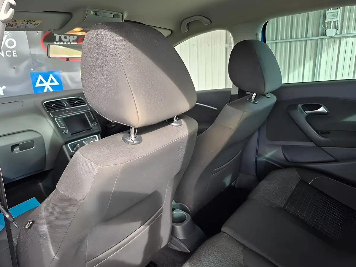Used 2016 Volkswagen Polo Match Blue - Interior and Exterior details 18
