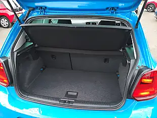 Used 2016 Volkswagen Polo Match Blue - Interior and Exterior details 16