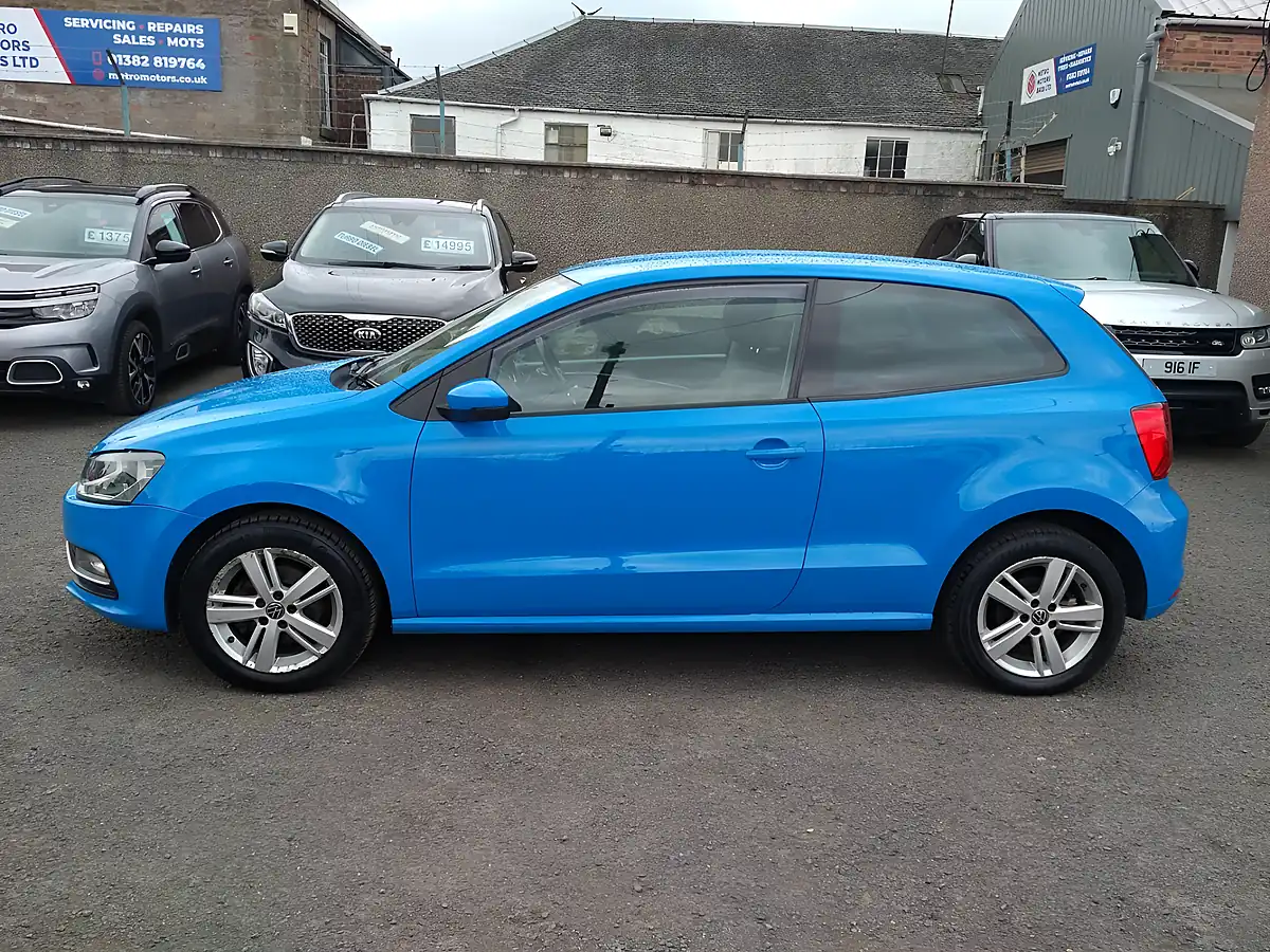 Used 2016 Volkswagen Polo Match Blue - Interior and Exterior details 2