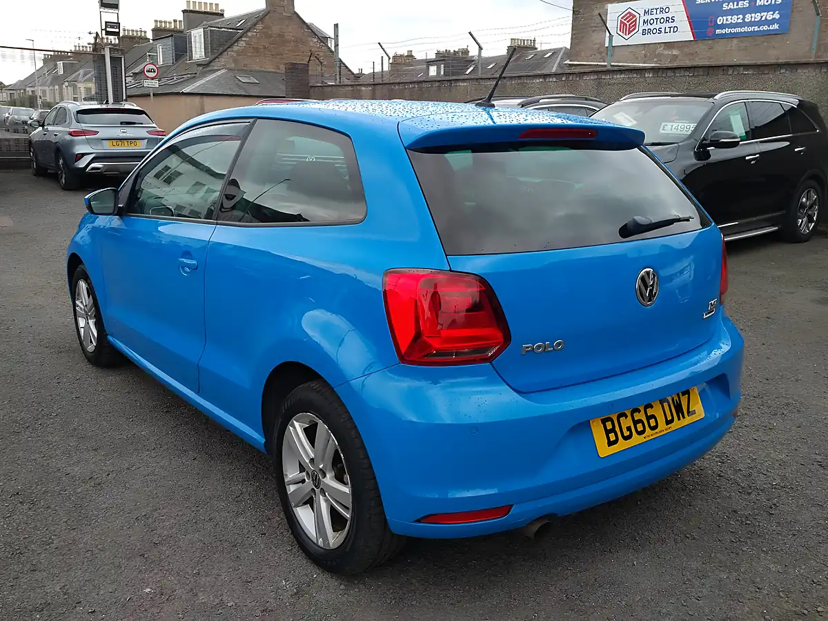 Used 2016 Volkswagen Polo Match Blue - Interior and Exterior details 4