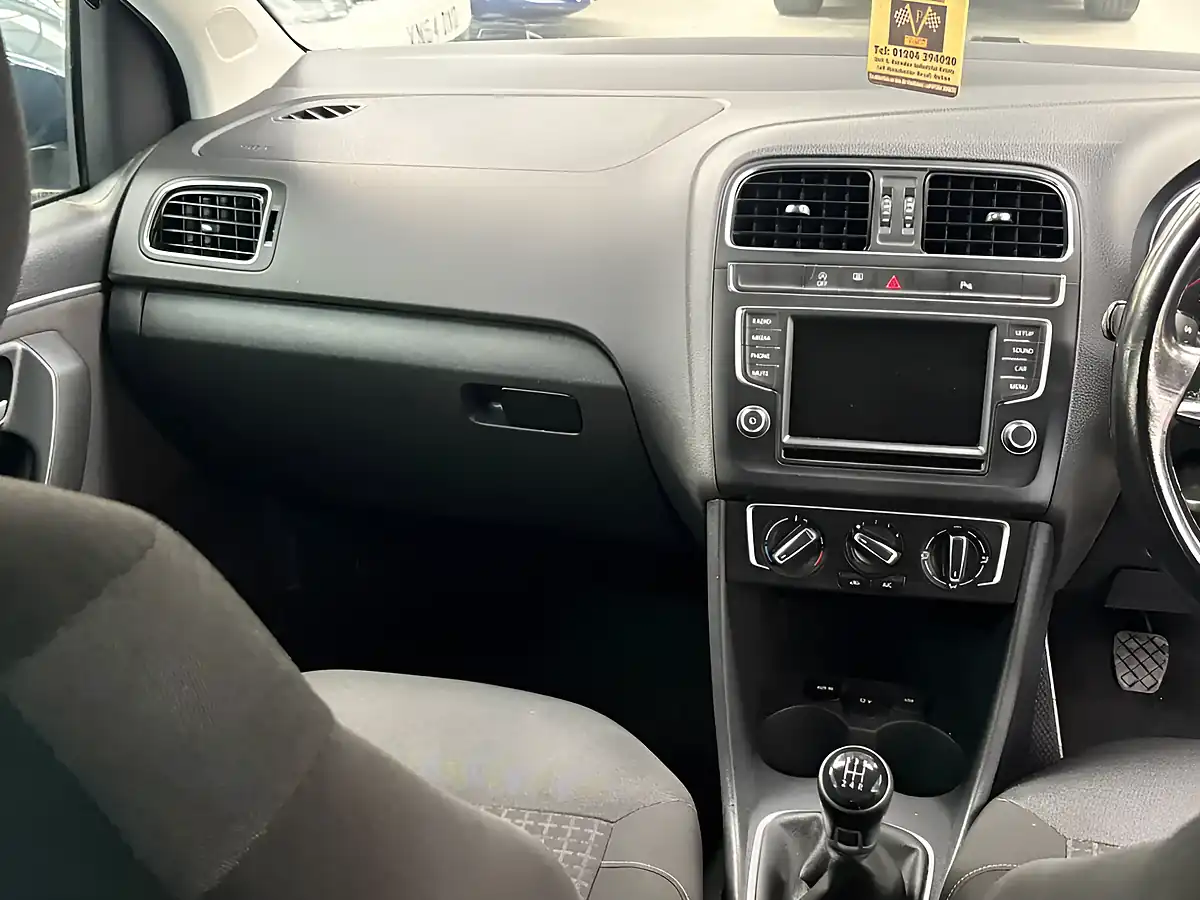 Used 2016 Volkswagen Polo Match Blue - Interior and Exterior details 16