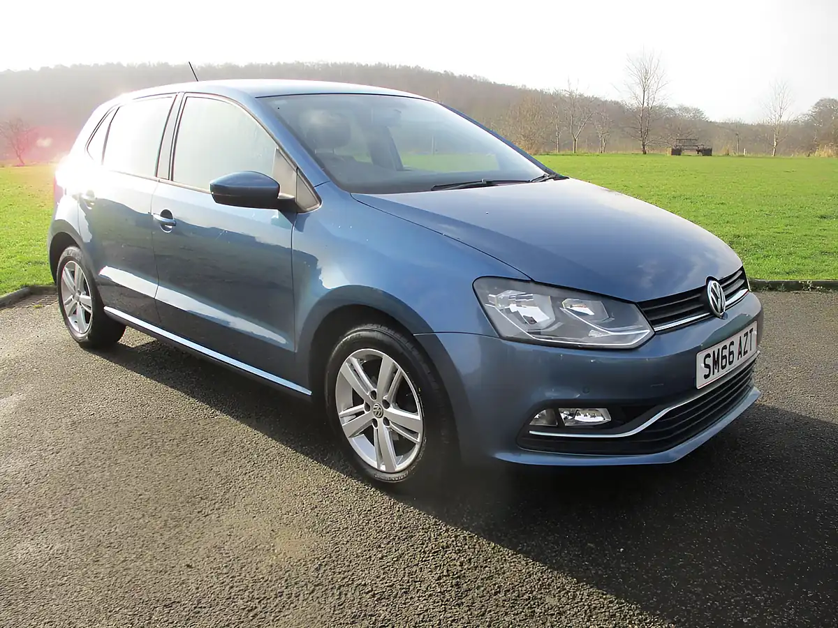 Used 2016 Volkswagen Polo Match Blue - Front View
