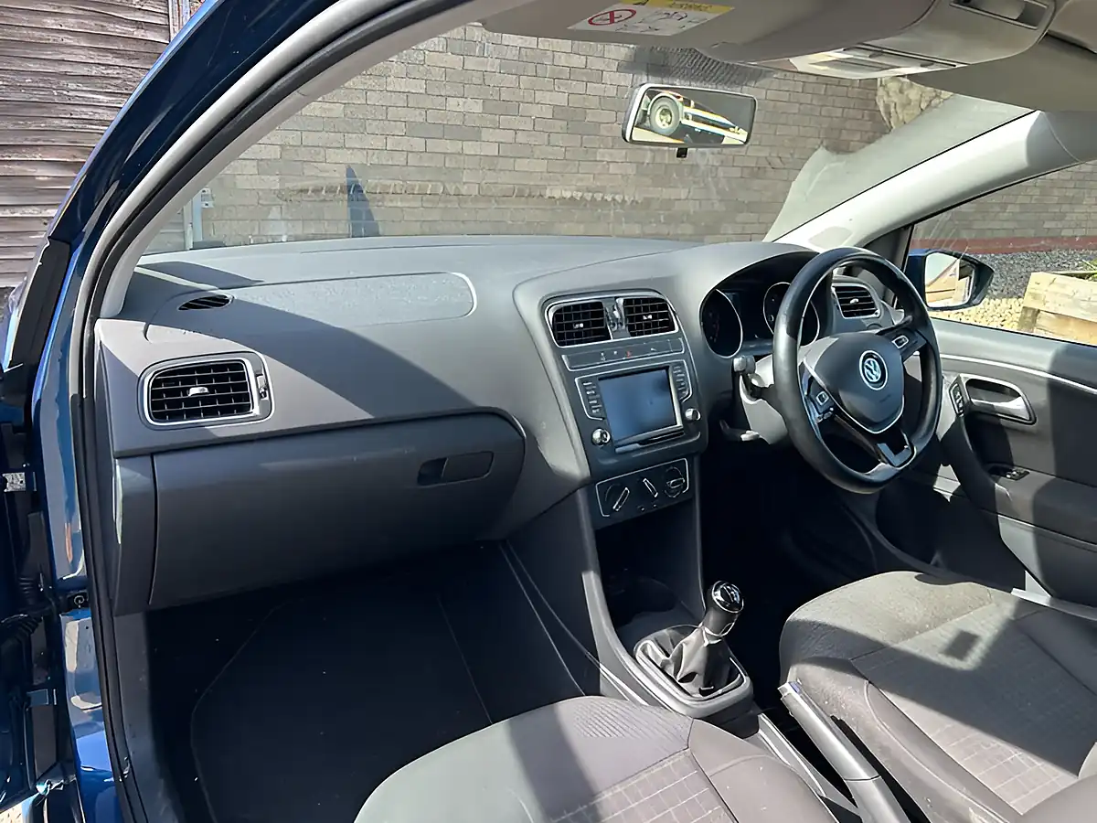 Used 2016 Volkswagen Polo Match Blue Silk - Interior and Exterior details 9