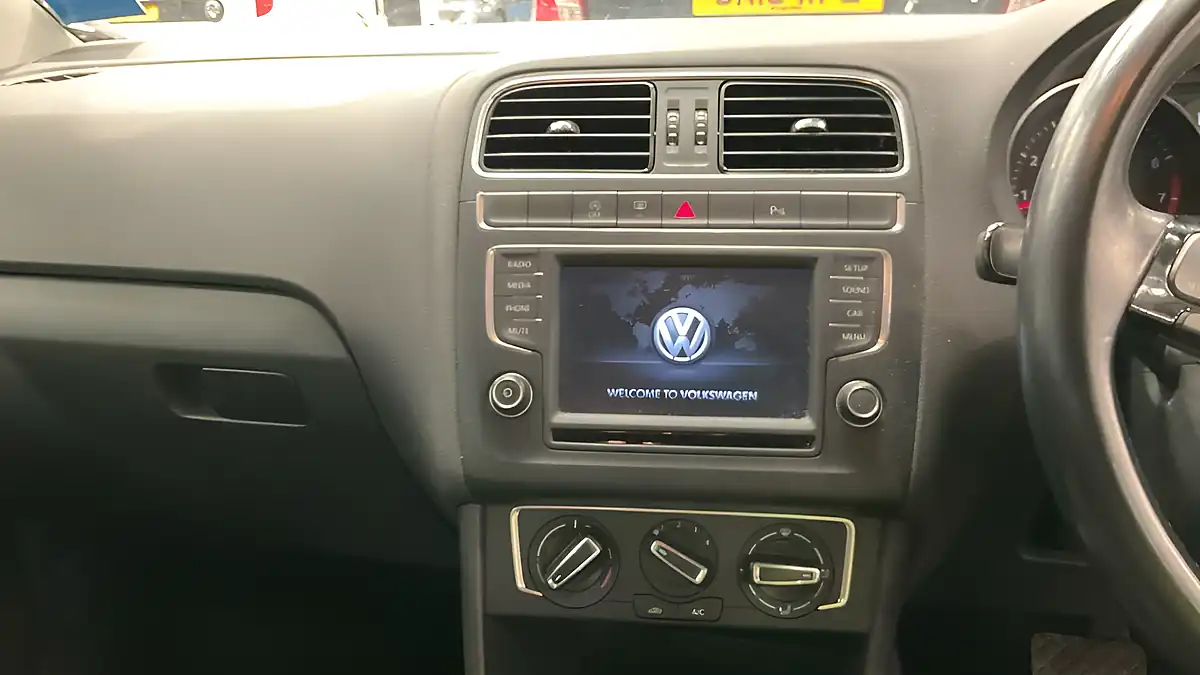Used 2016 Volkswagen Polo Match Bluemotion Tech Red - Interior and Exterior details 12