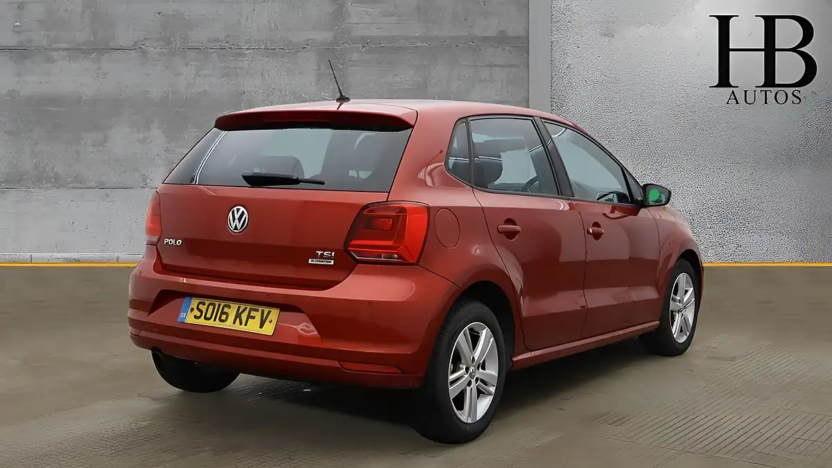 Used 2016 Volkswagen Polo Match Bluemotion Tech Red - Interior and Exterior details 5