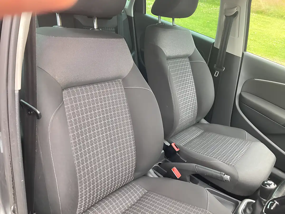 Used 2016 Volkswagen Polo Match Grey - Interior and Exterior details 13