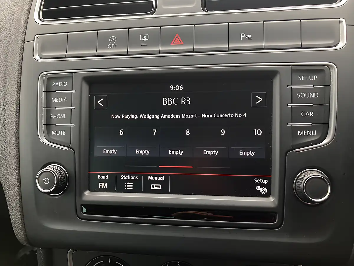 Used 2016 Volkswagen Polo Match Grey - Interior and Exterior details 17