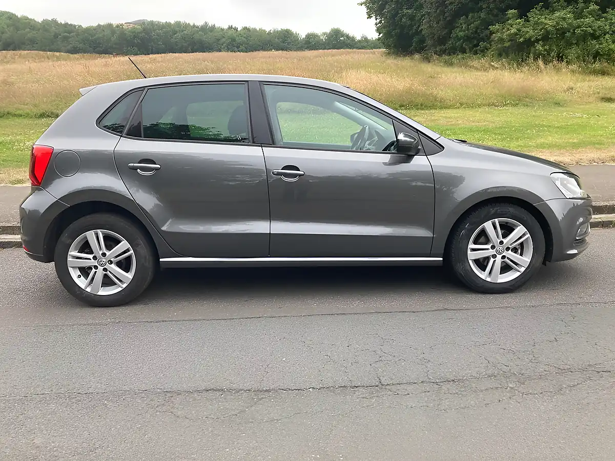Used 2016 Volkswagen Polo Match Grey - Interior and Exterior details 9