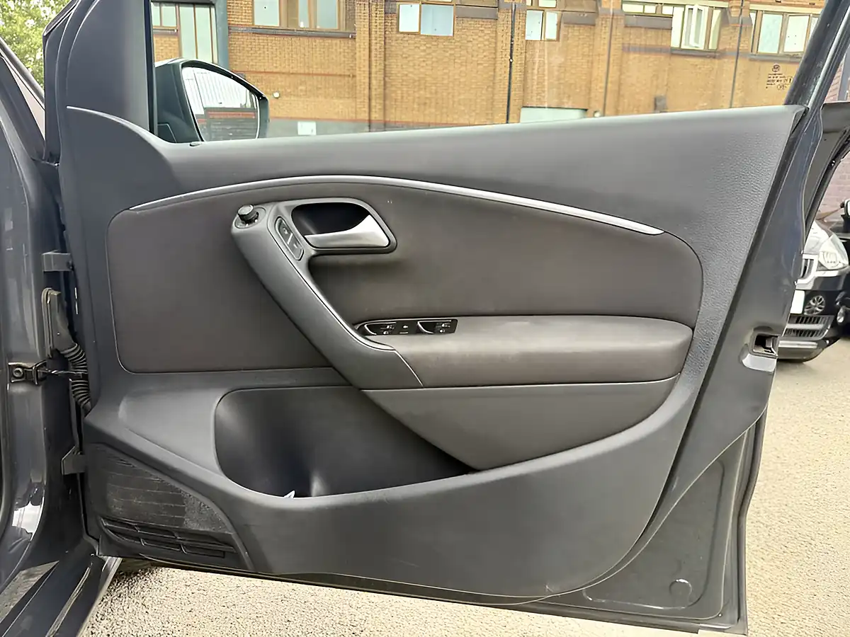 Used 2016 Volkswagen Polo Match Grey - Interior and Exterior details 18