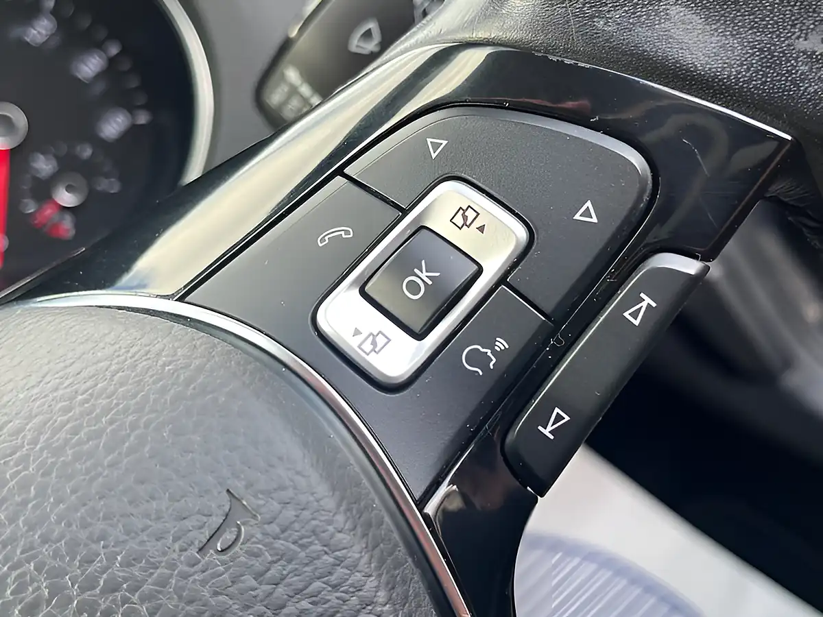 Used 2016 Volkswagen Polo Match Grey - Interior and Exterior details 14