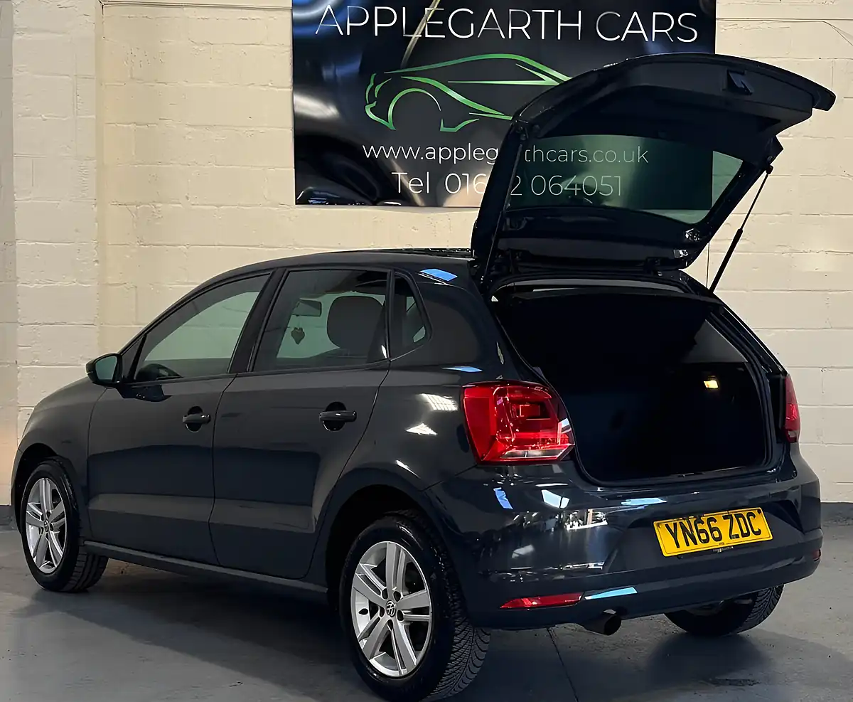 Used 2016 Volkswagen Polo Match Grey - Interior and Exterior details 8