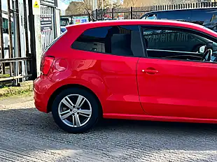 Used 2016 Volkswagen Polo Match Red - Interior and Exterior details 12