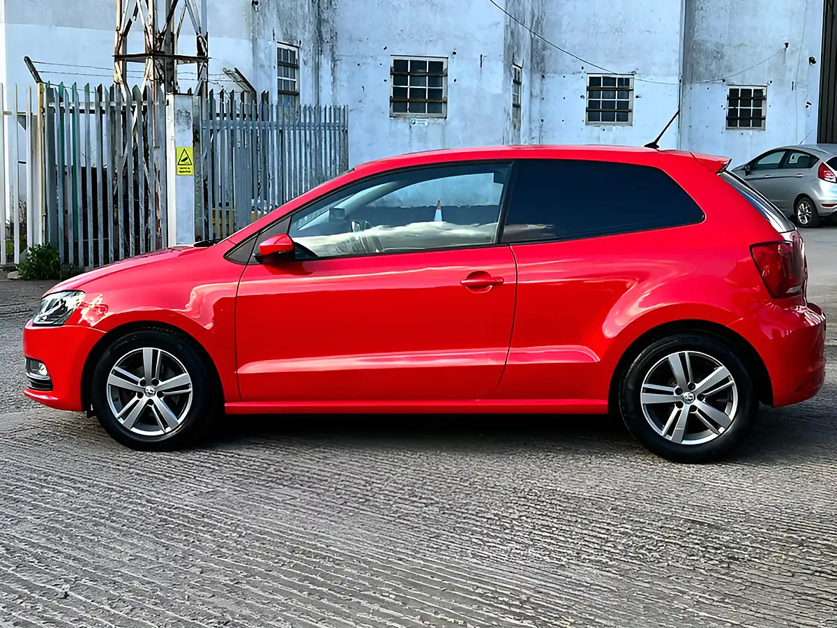 Used 2016 Volkswagen Polo Match Red - Interior and Exterior details 15