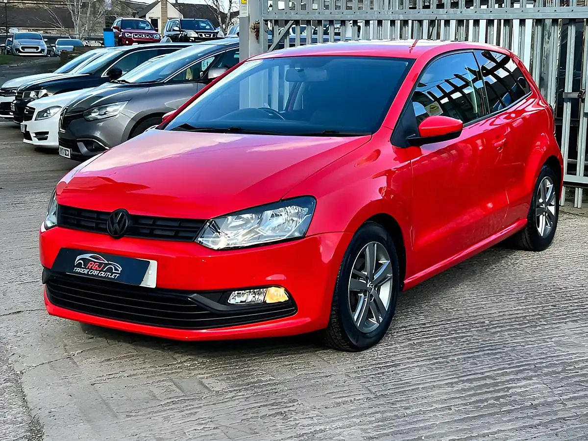 Used 2016 Volkswagen Polo Match Red - Interior and Exterior details 3