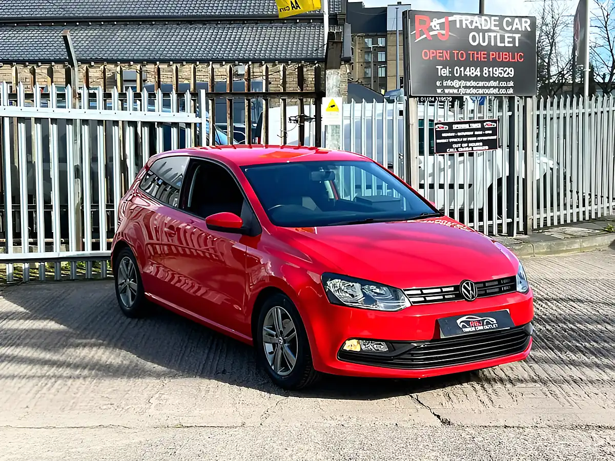 Used 2016 Volkswagen Polo Match Red - Interior and Exterior details 5