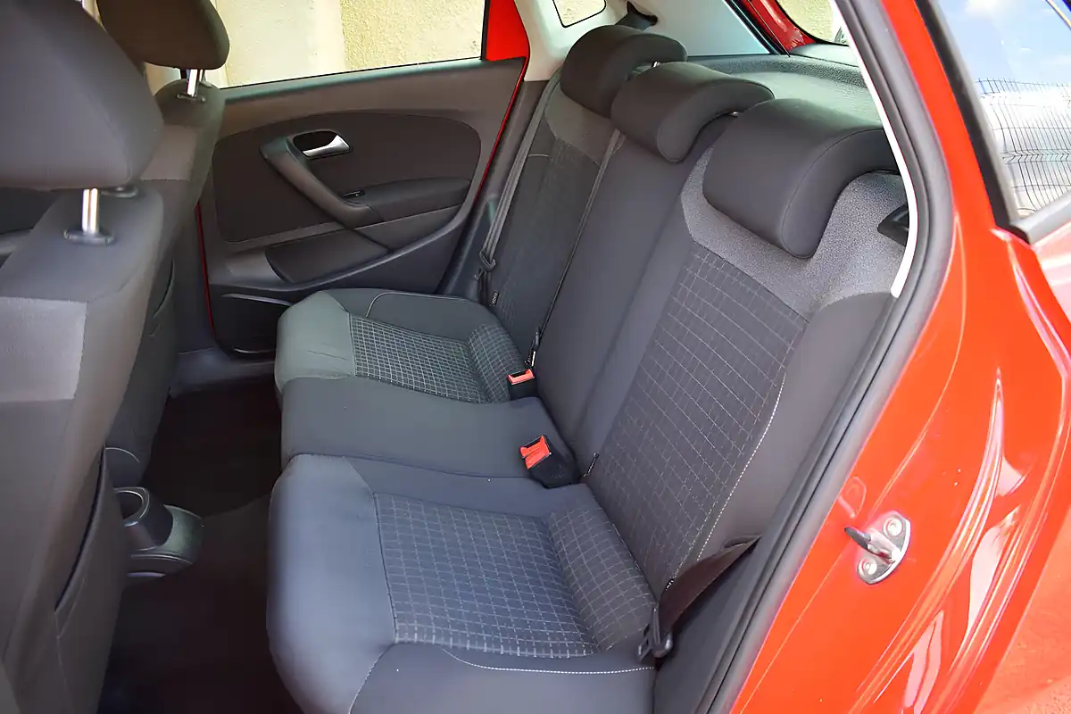 Used 2016 Volkswagen Polo Match Red - Interior and Exterior details 12