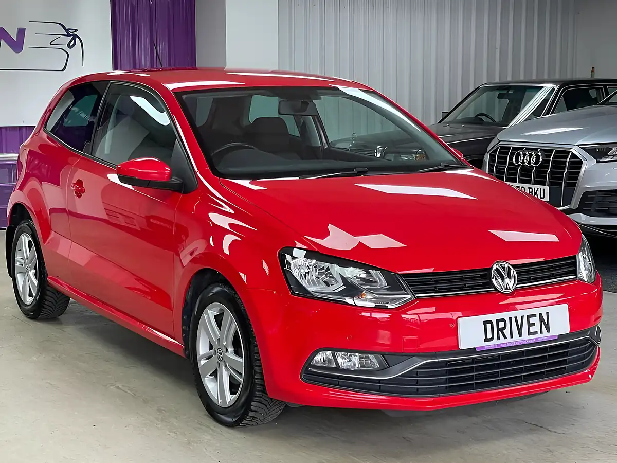 Used 2016 Volkswagen Polo Match Red - Interior and Exterior details 6