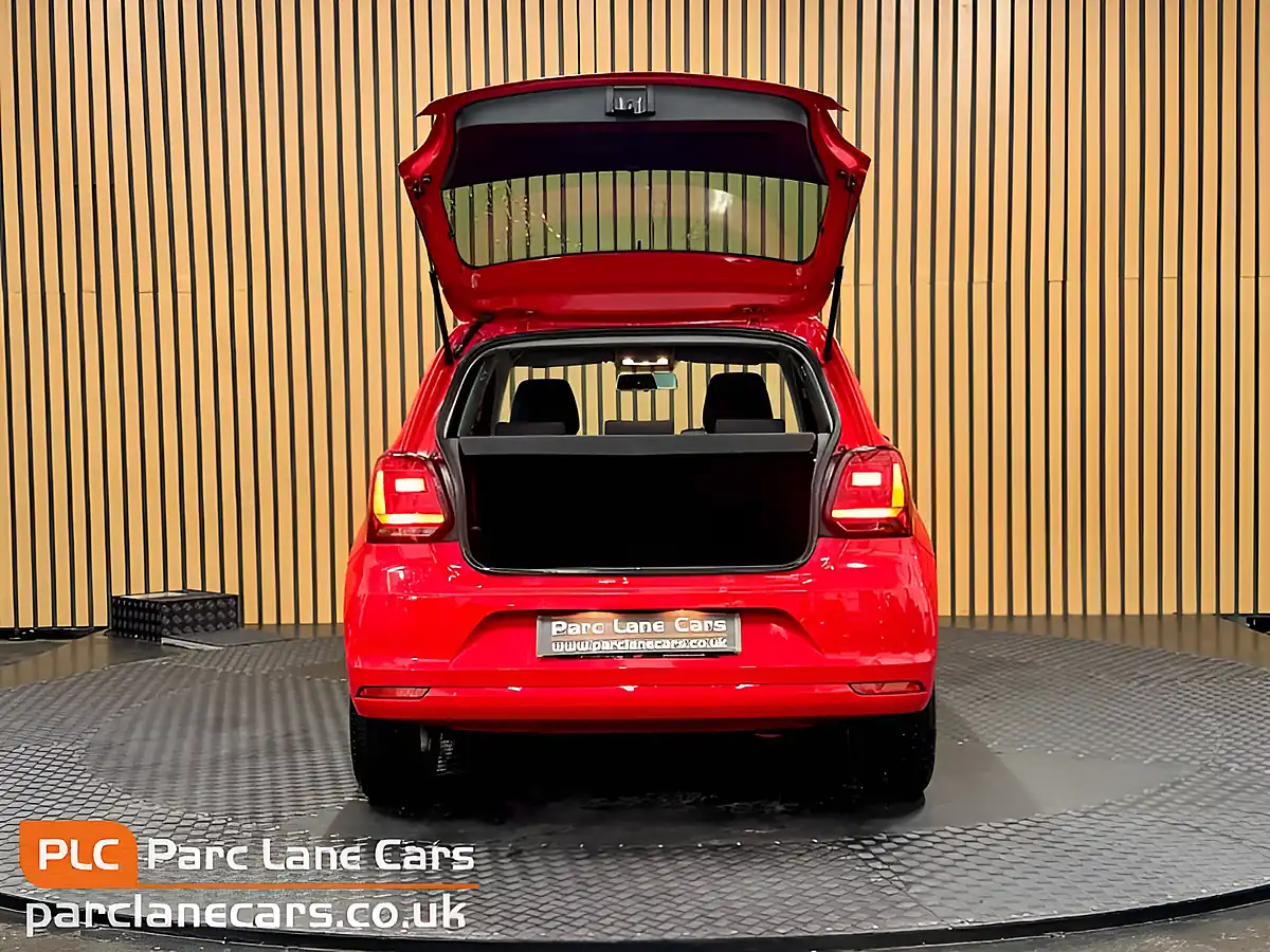 Used 2016 Volkswagen Polo Match Red - Interior and Exterior details 5