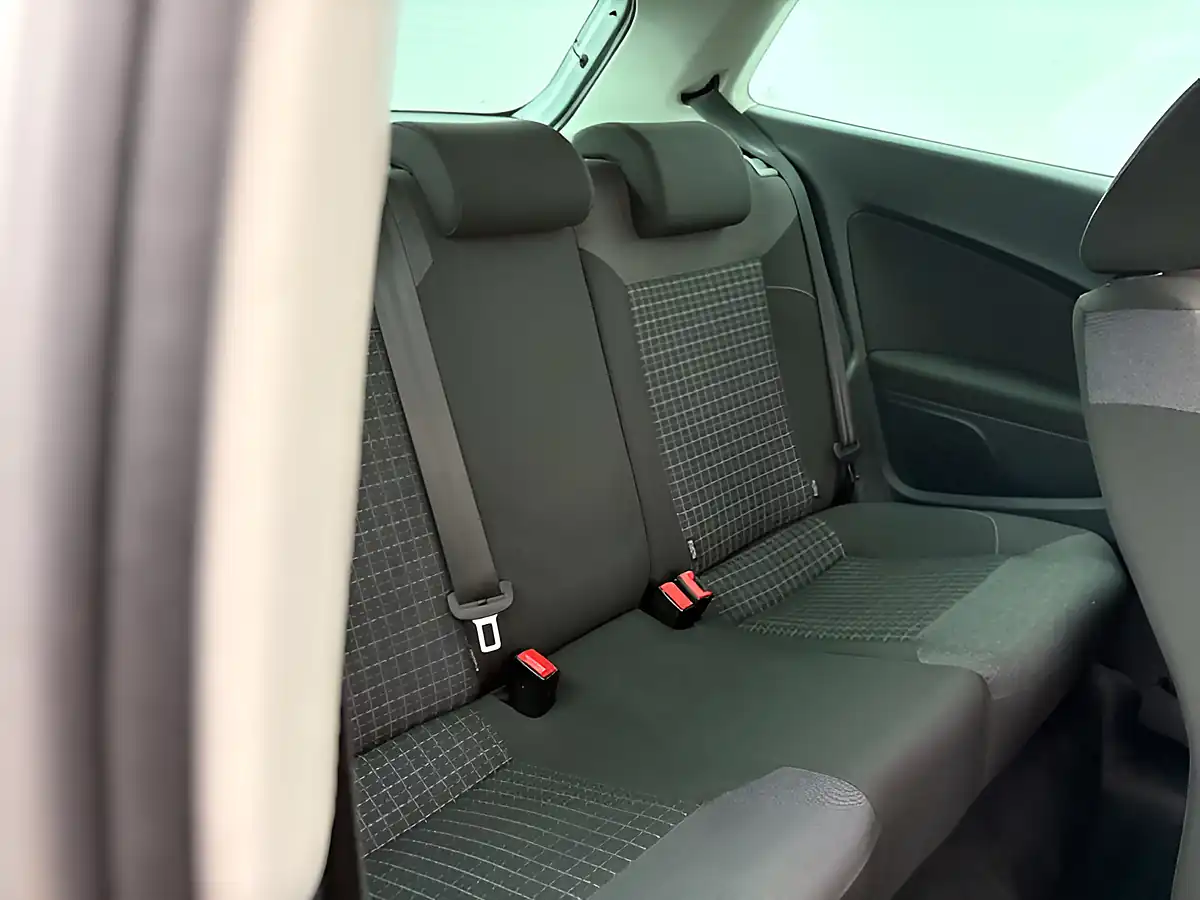 Used 2016 Volkswagen Polo Match Reflex Silver - Interior and Exterior details 16