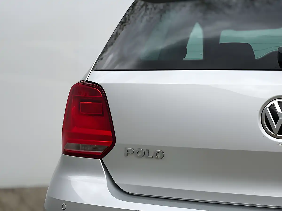 Used 2016 Volkswagen Polo Match Reflex Silver - Interior and Exterior details 20