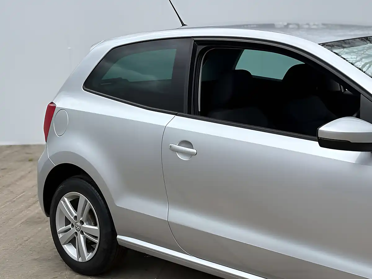 Used 2016 Volkswagen Polo Match Reflex Silver - Interior and Exterior details 4