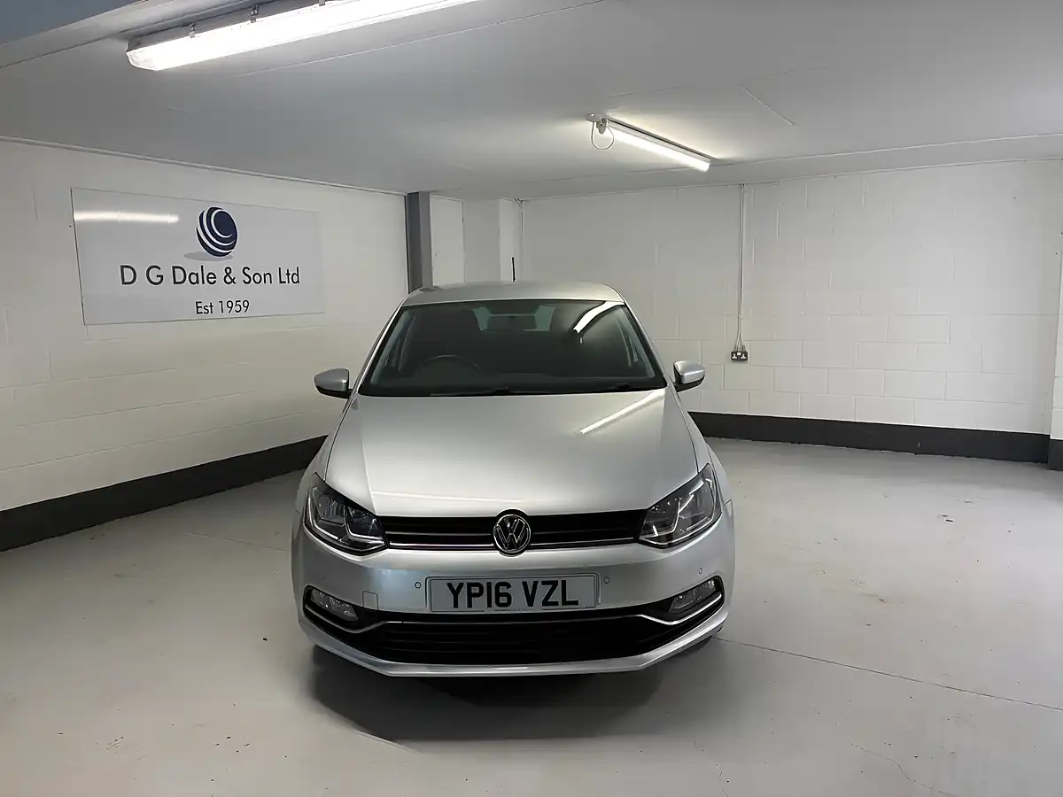 Used 2016 Volkswagen Polo Match Silver - Interior and Exterior details 2