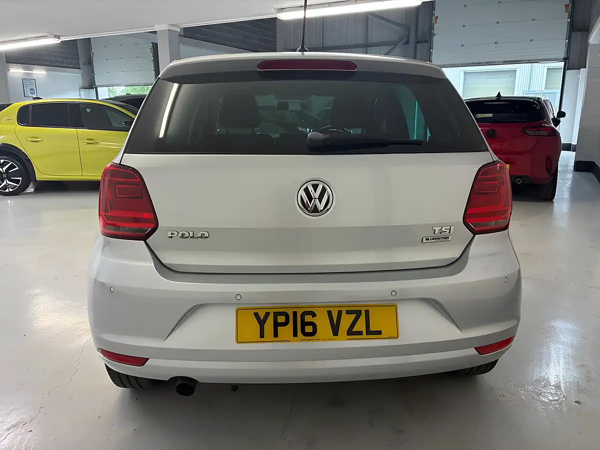 Used 2016 Volkswagen Polo Match Silver - Interior and Exterior details 3