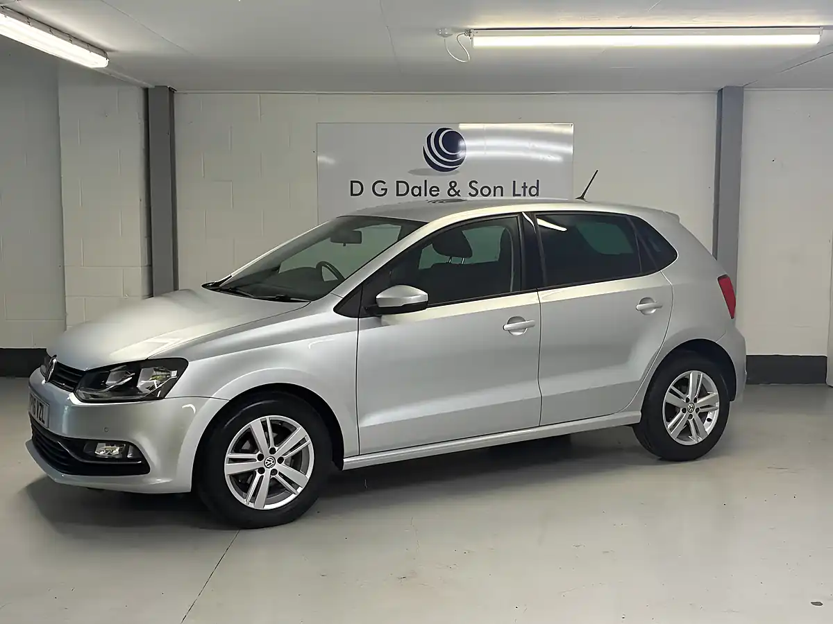 Used 2016 Volkswagen Polo Match Silver - Interior and Exterior details 6