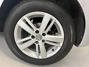 Used 2016 Volkswagen Polo Match Silver - Interior and Exterior details 8