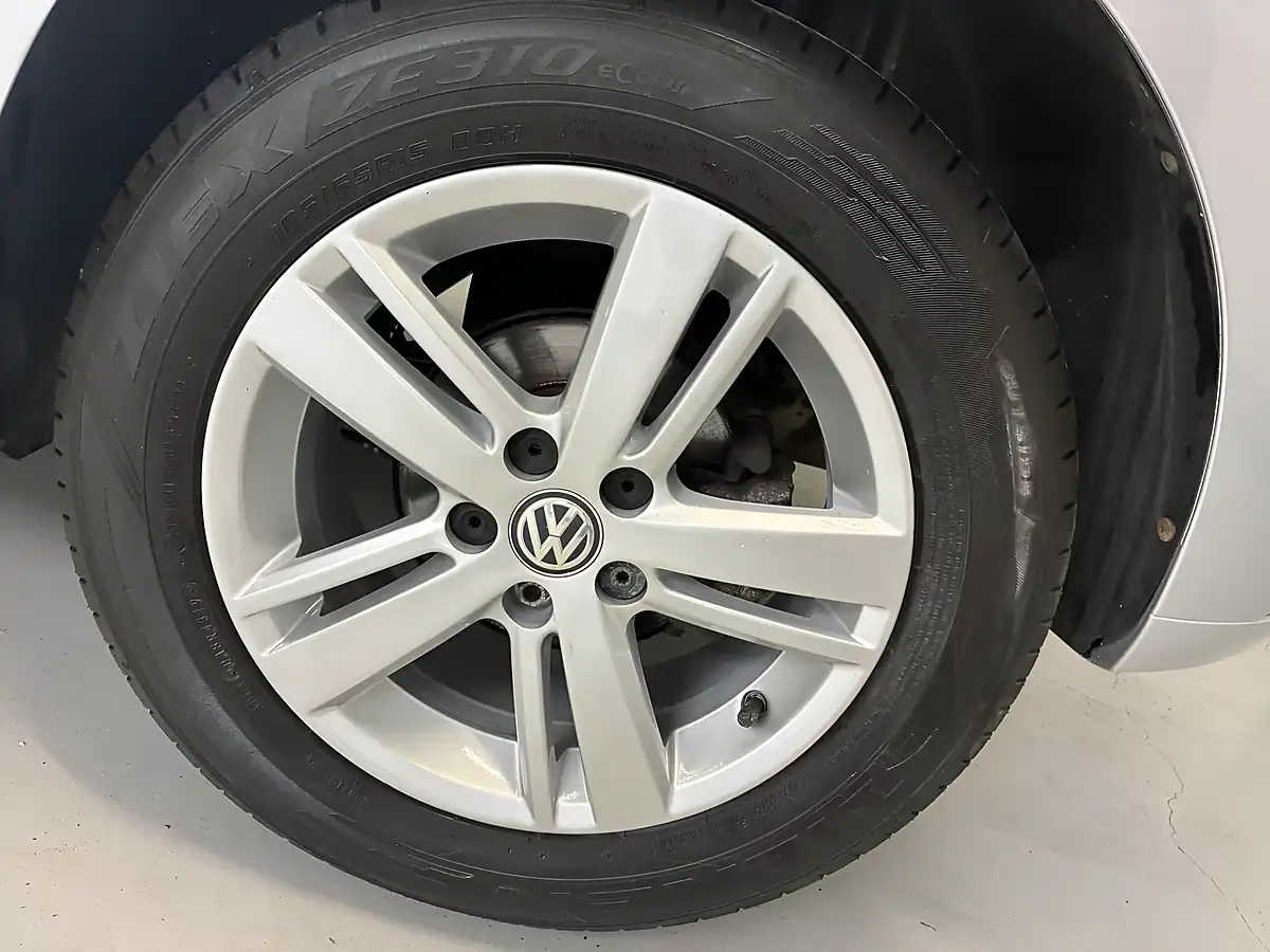 Used 2016 Volkswagen Polo Match Silver - Interior and Exterior details 8
