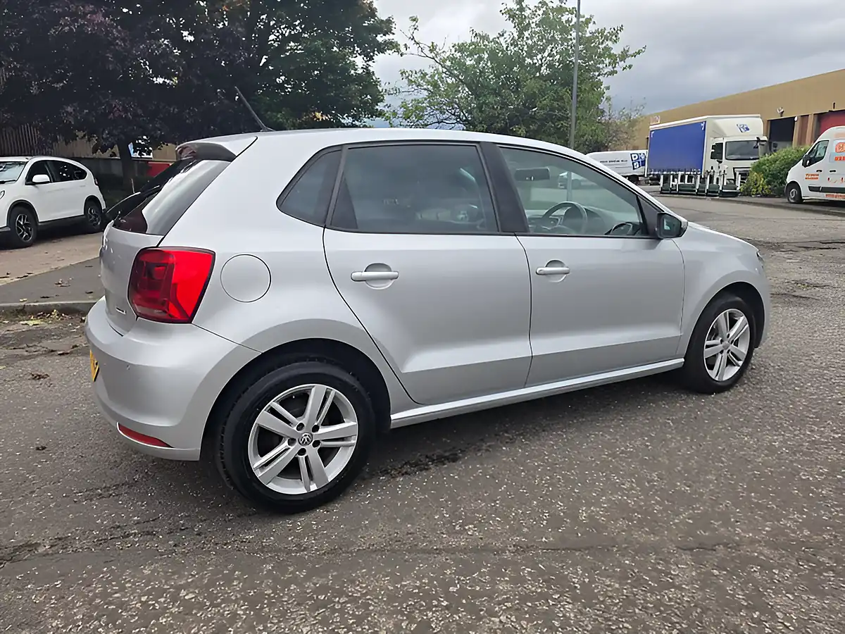 Used 2016 Volkswagen Polo Match Silver - Interior and Exterior details 6