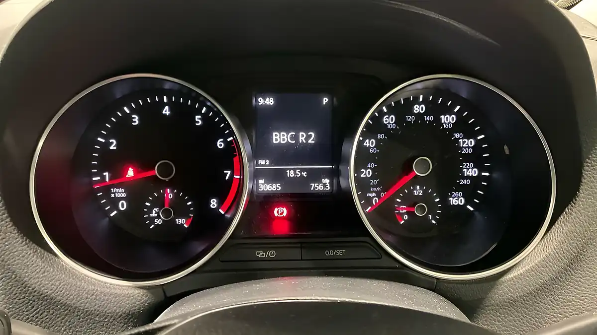 Used 2016 Volkswagen Polo Match Silver - Interior and Exterior details 18