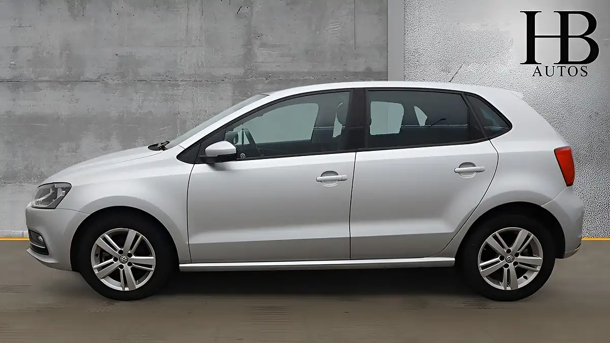Used 2016 Volkswagen Polo Match Silver - Interior and Exterior details 6
