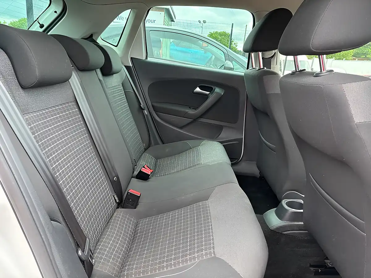 Used 2016 Volkswagen Polo Match White - Interior and Exterior details 12