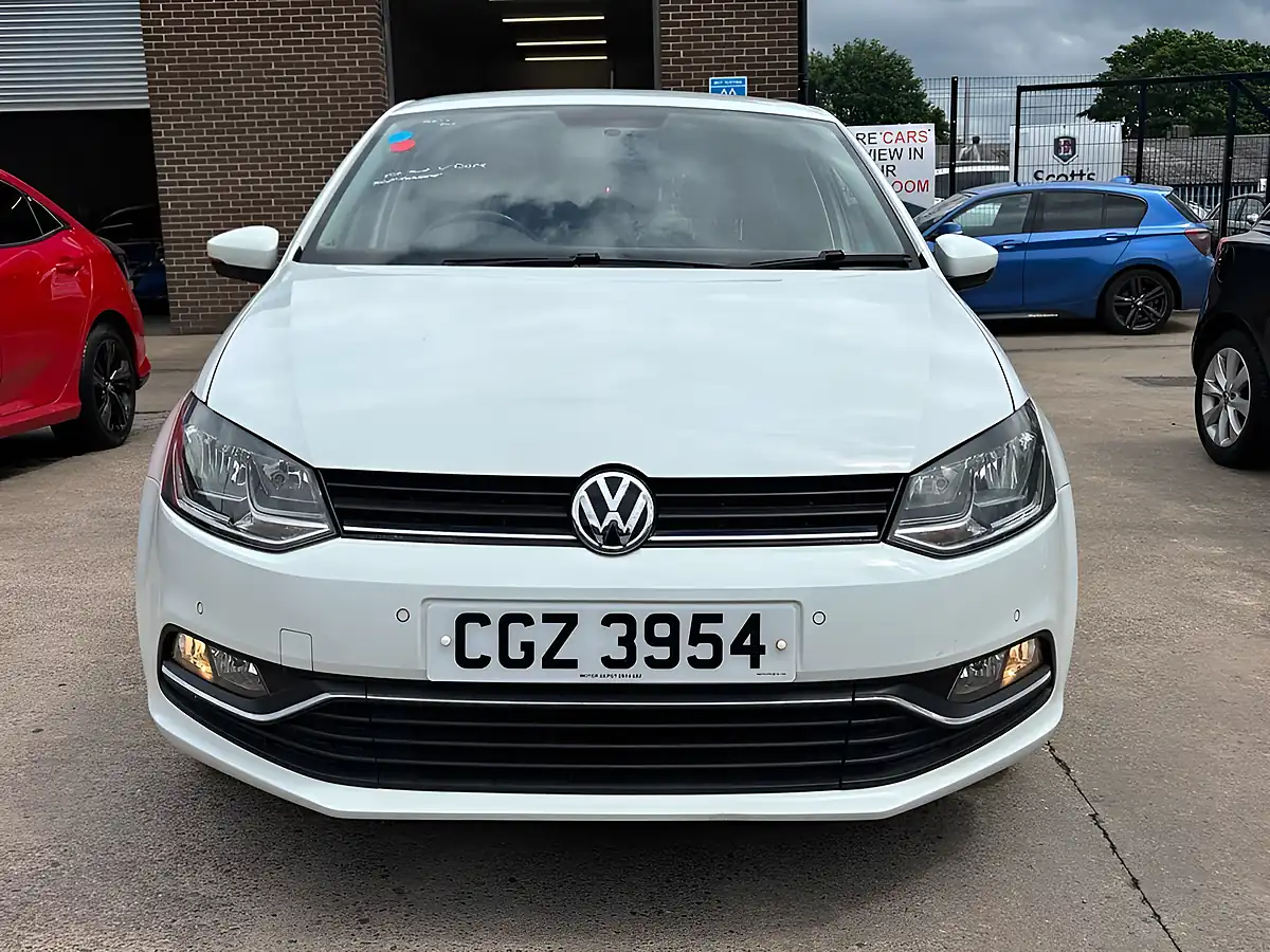 Used 2016 Volkswagen Polo Match White - Interior and Exterior details 2