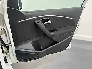 Used 2016 Volkswagen Polo Match White - Interior and Exterior details 11