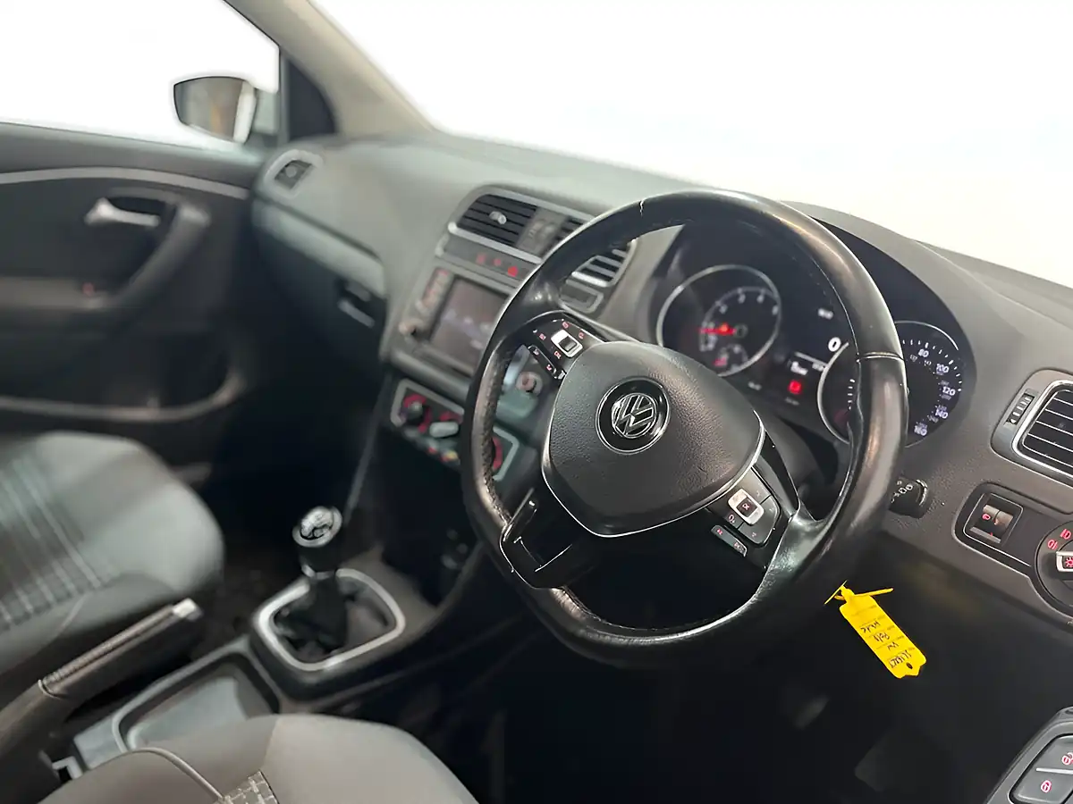 Used 2016 Volkswagen Polo Match White - Interior and Exterior details 15