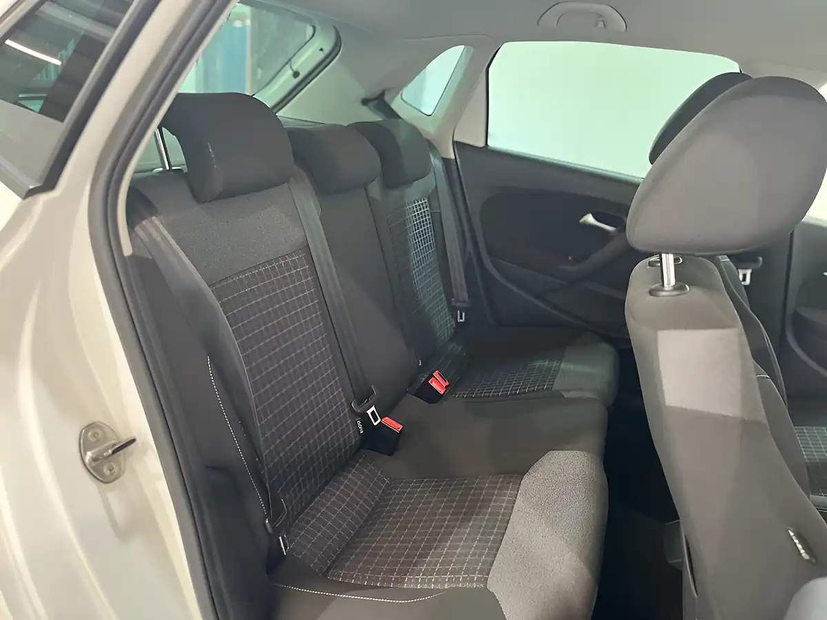 Used 2016 Volkswagen Polo Match White - Interior and Exterior details 18