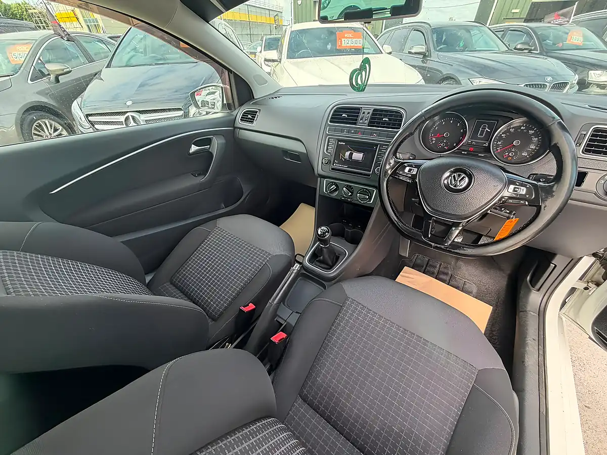 Used 2016 Volkswagen Polo Match White - Interior and Exterior details 12