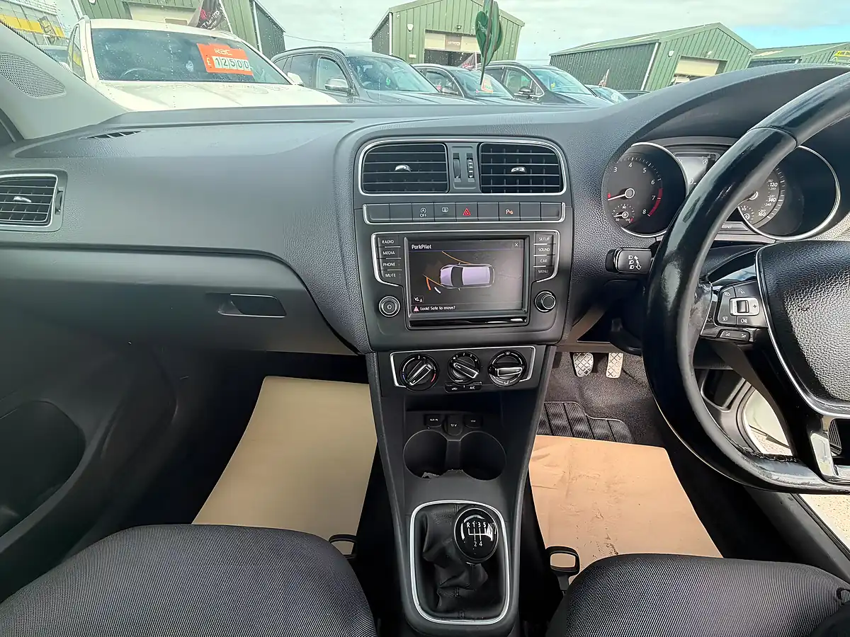 Used 2016 Volkswagen Polo Match White - Interior and Exterior details 13