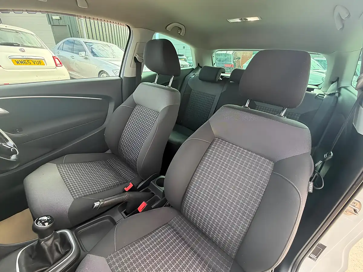 Used 2016 Volkswagen Polo Match White - Interior and Exterior details 19