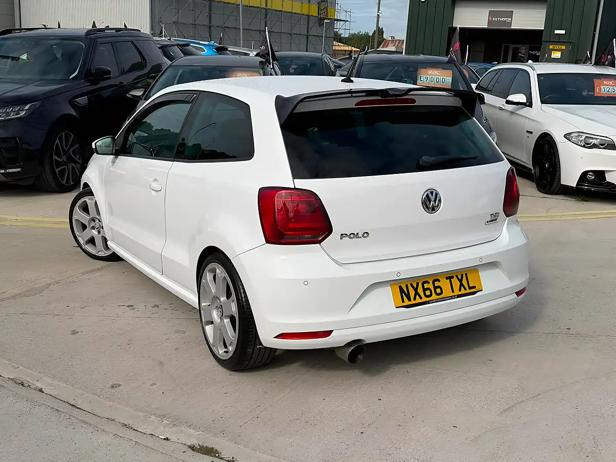 Used 2016 Volkswagen Polo Match White - Interior and Exterior details 7